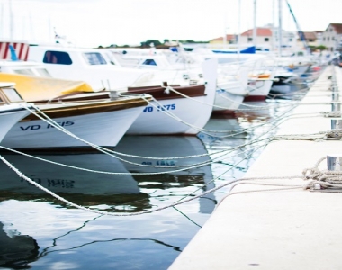 Thriving In A Seasonal Industry: 3 Keys To Optimize Your Boating Business All Year
